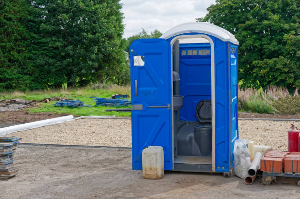 Best VIP or Luxury Restroom Trailers  in Edgewater, NJ